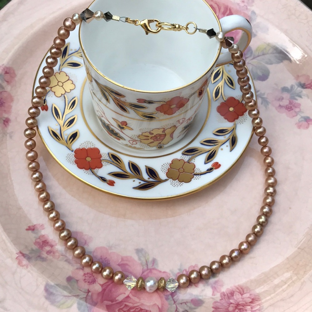 NWT Natural Gold Pearl & Swarovski Choker Necklace